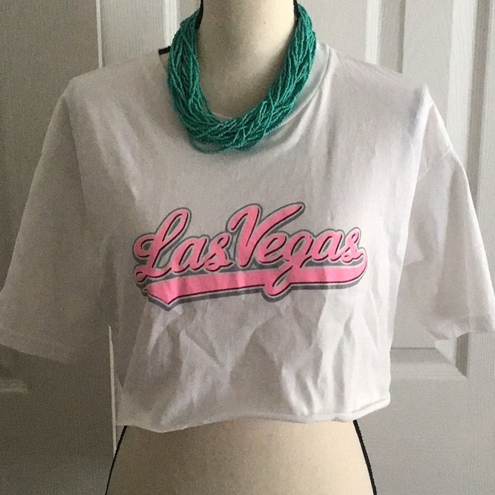 Beach crop vegas pink tee